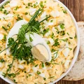 Pasta jajeczna w nowym wydaniu – z chrzanem i rzeżuchą na Wielkanoc!