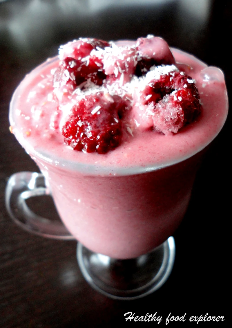 Śniadaniowe smoothie malinowe