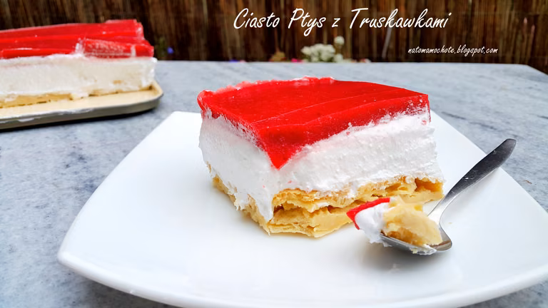 Ciasto Ptyś z Truskawkami