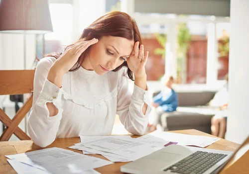 „Przyłapałam męża na zdradzie, ale rozwód z orzeczeniem winy to droga przez mękę” – pisze Natalia [LIST]