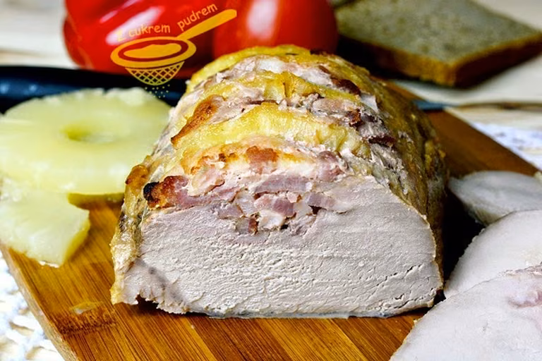 Schab pieczony z ananasem