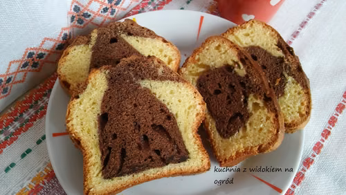 Babka na majonezie. Szybka babka dwukolorowa z majonezem.