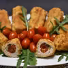 Roladki z mozzarellą, roszpunką i pomidorkami