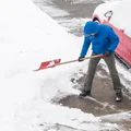 Nie tylko odśnieżanie chodnika! Obowiązkowe zadania właściciela nieruchomości w zimie!