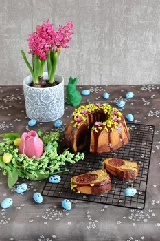 Wielkanocna babka waniliowo-kakaowa
