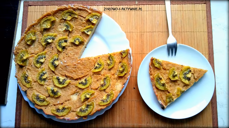 Słodko kwaśna tarta jaglana z kiwi