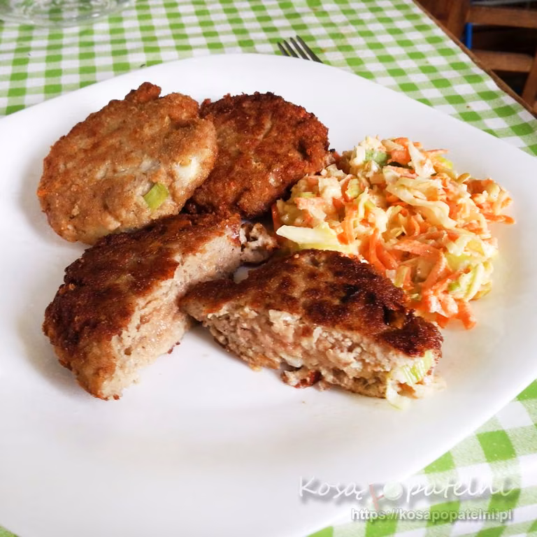 Kotlety mielone z porem i mozzarellą