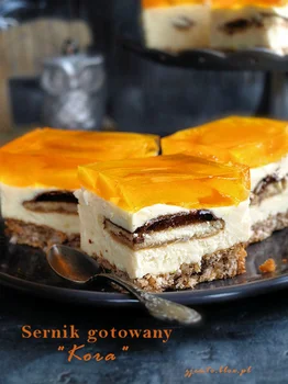 Sernik  gotowany "Kora"