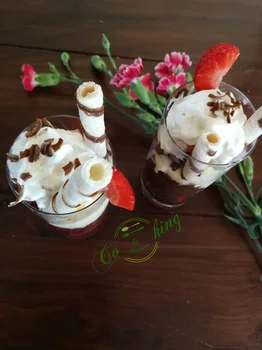 Deser lodowo-owocowy