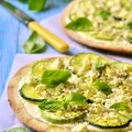 PIZZA Z CUKINIĄ I KREMOWYM SOSEM CZOSNKOWYM