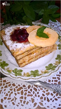 Cynamonowy omlet z jabłuszkiem