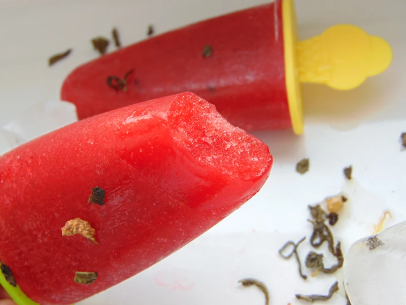 TRUSKAWKOWE LODY NA BAZIE ZIELONEJ HERBATY