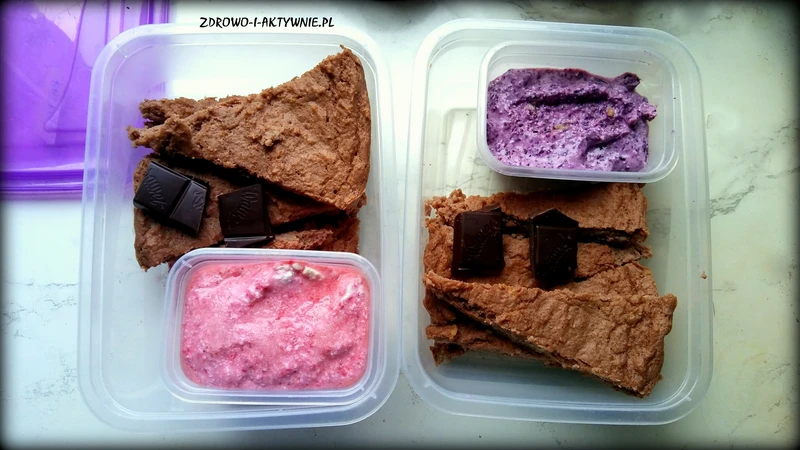 Ciasto czekoladowe z kaszy jaglanej+dodatki=idealne danie na wynos
