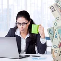 Dofinansowanie na soczewki lub okulary! Pracownik jednak bez wielu uregulowanych kwestii
