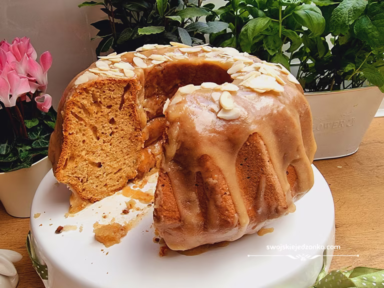 Babka kajmakowa