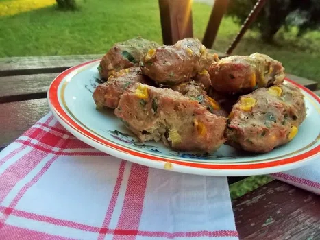 Ruloniki z mięsa mielonego na grillu