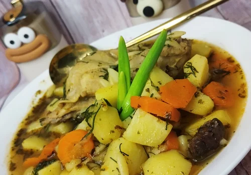 Zupa rosołowa z przyprawą do kurczaka