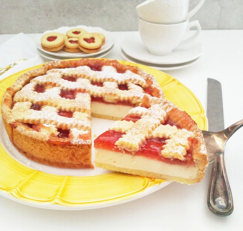 Tarta sernikowa z dżemem