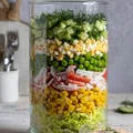 Sałatka warstwowa z surimi