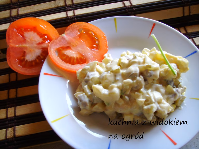 Sałatka śledziowa pyszna, szybka, bez zbędnych dodatków