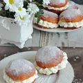 Pączki ze śmietaną