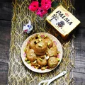 Ladoo ,czyli indyjskie słodkie kulki z ciecierzycy z kardamonem i solonymi pistacjami (Gluten free)