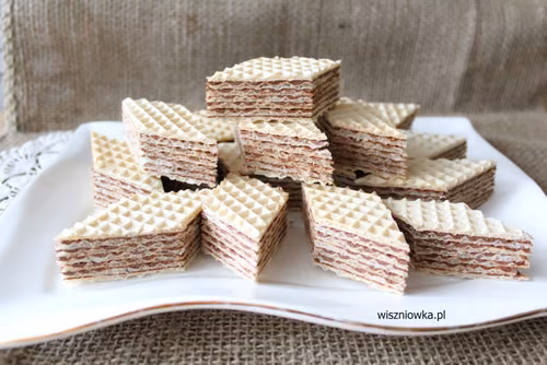 Wafelki z kremem kakaowo-kajmakowym