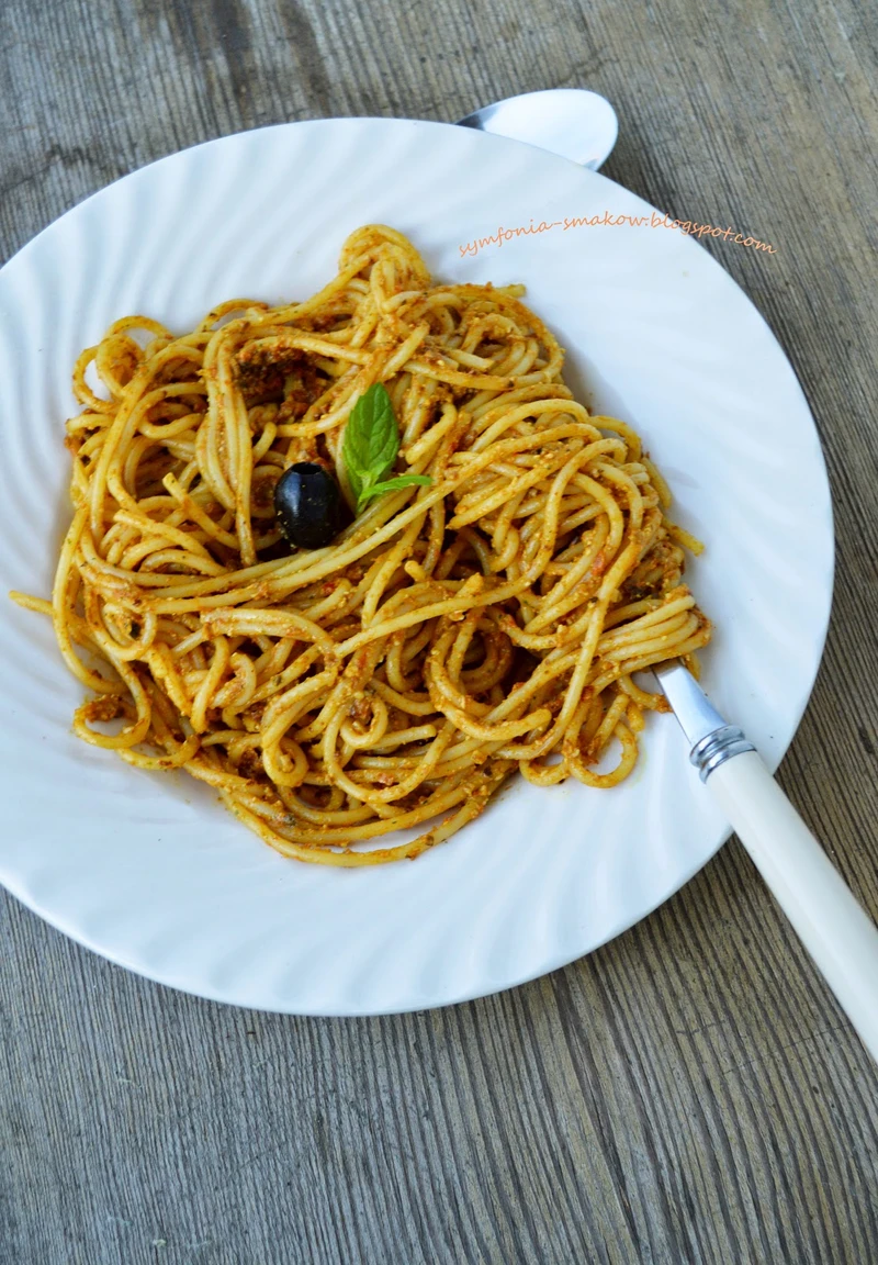 Pesto z suszonych pomidorów