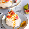 Bezy z figami, kremem cynamonowym i solonym karmelem - food²
