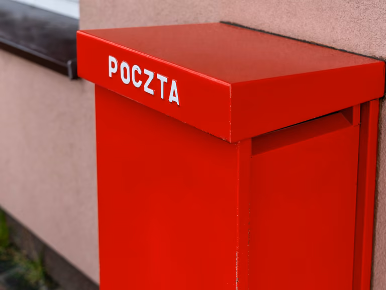 Strajk Poczty Polskiej na kilka dni przed wyborami! Kiedy poczty nie będą działać?