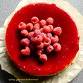 Łatwy sernki z malinową glazurą