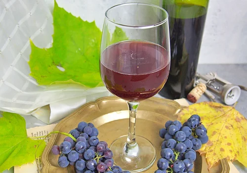 Przepis na domowe wino z winogron