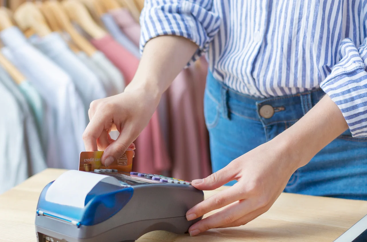 Nowy zakaz dla sklepów od 19 lipca. Firmy już wskazują poważny problem!