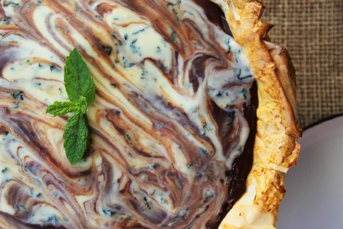 Czekoladowo miętowy 'Słonecznik' – tarta na bazie ciasta filo