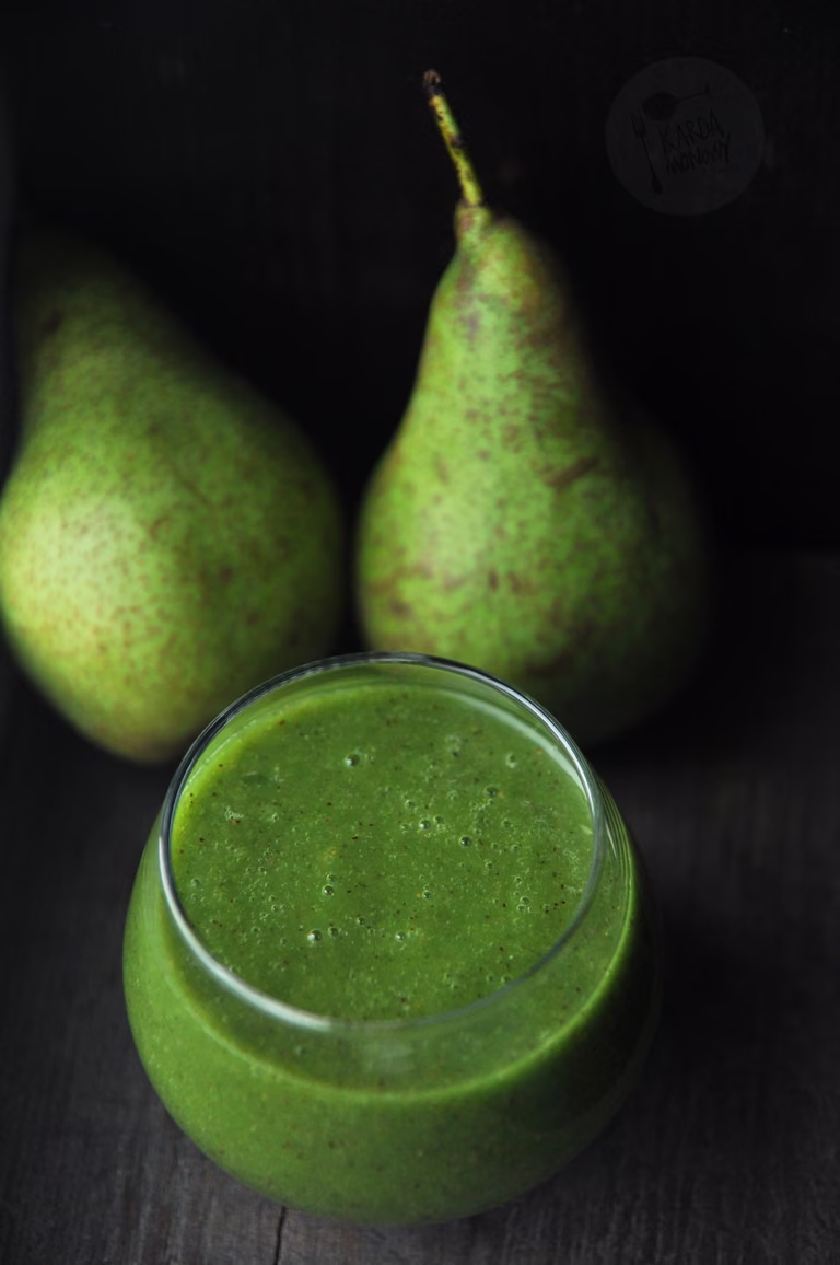 Koktajl ze szpinakiem, gruszkami i kiwi