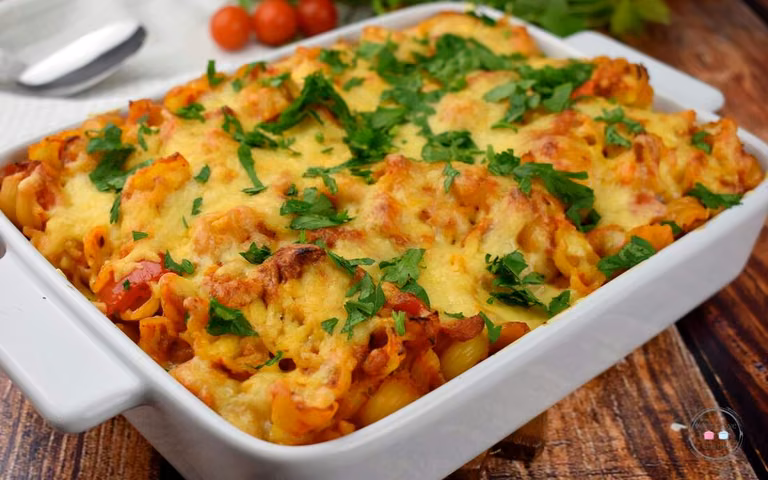 Zapiekanka makaronowa z tuńczykiem - Tylko sprawdzone przepisy!