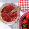 Dżem truskawkowy bez cukru, z dodatkiem nasion chia