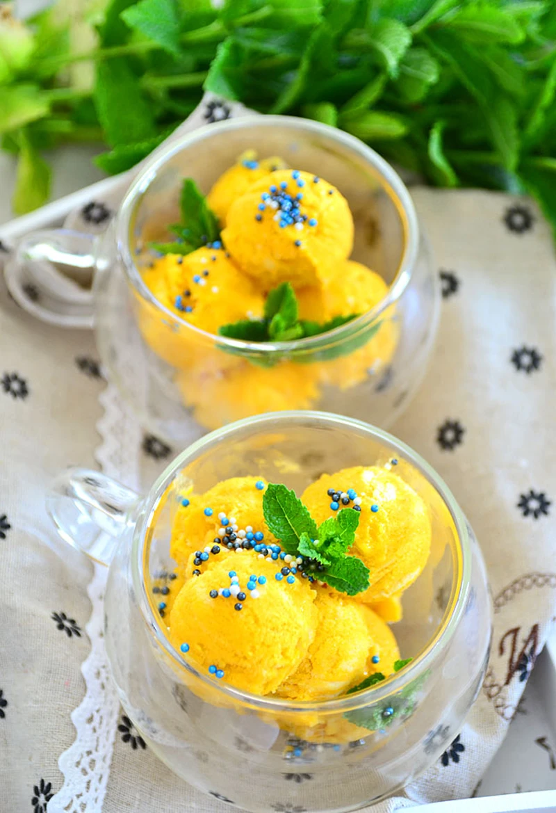 Lody mango lassi
