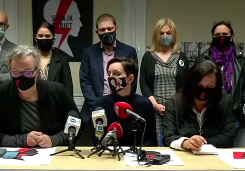 Strajk Kobiet ogłosił 13 postulatów! Któryś uda się spełnić?