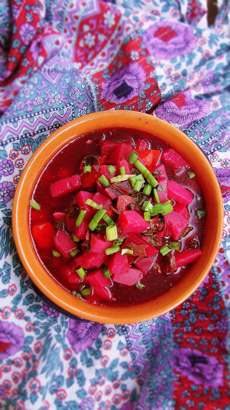 Zupa z botwinki