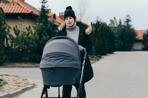 1700 złotych świadczenia i dodatek na dziecko zamiast 800 plus! W 2025 roku rodzice mają kilka opcji