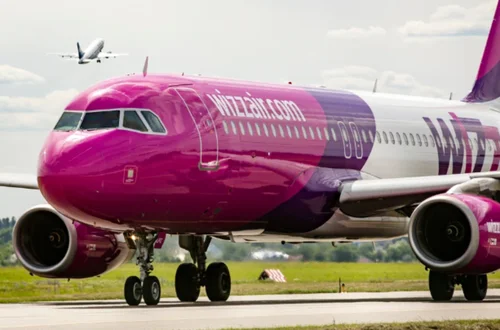 Wizz Air zaskakuje nowymi trasami! Te miasta pojawią się w ofercie jednego z polskich lotnisk!