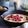 Puszysty omlet miodowy z malinami