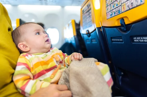 "Nie lataj z dzieckiem!" Złośliwa pasażerka w samolocie! [LIST DO REDAKCJI]