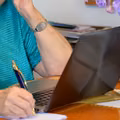 Kobieta straciła 90 tys. zł bo myślała, że rozmawia z Michałem Szpakiem! "Mówił, że mnie kocha"