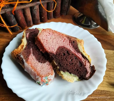Kolorowa babka piaskowa na oleju