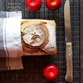 Chleb z tartym jabłkiem na zakwasie