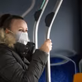 Państwa masowo łagodzą obostrzenia. Najważniejsze zmiany