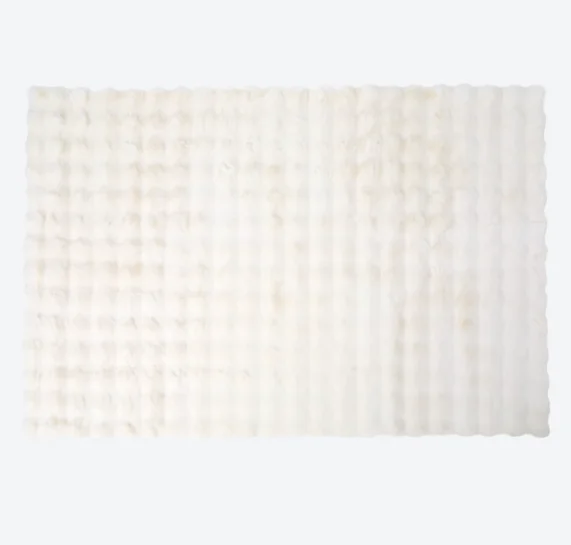 Zdjęcie Ten nowy dywan z Action za 129 zł to gorący hit wnętrz! Mięciutki, a bąbelkowa struktura zrobi w pokoju duży efekt wow #3