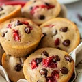 Muffinki z truskawkami i czekoladą